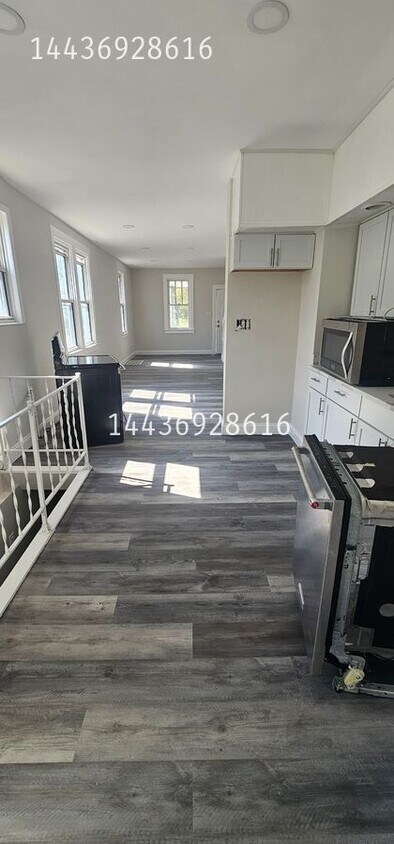 Primary Photo - 5413 Mayview Ave