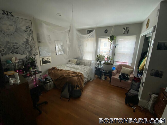 Foto del edificio - 34 Long Ave