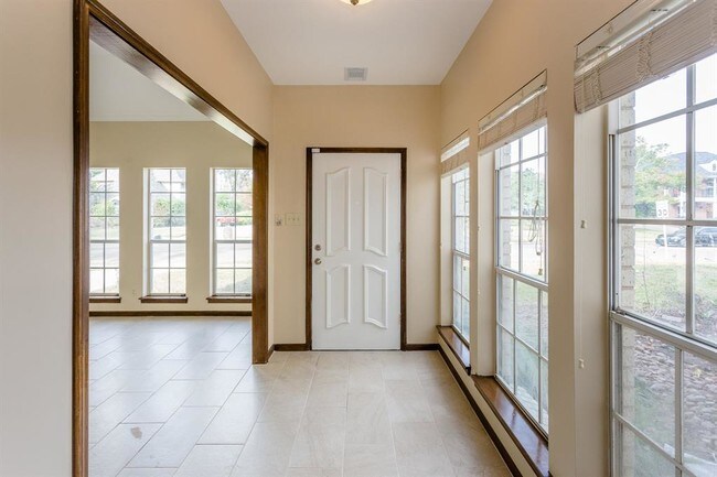 Foto del edificio - 1703 Plantation Dr