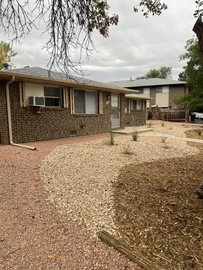 Building Photo - 428 Emery Dr