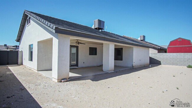 Building Photo - 4184 E Los Olivos Dr