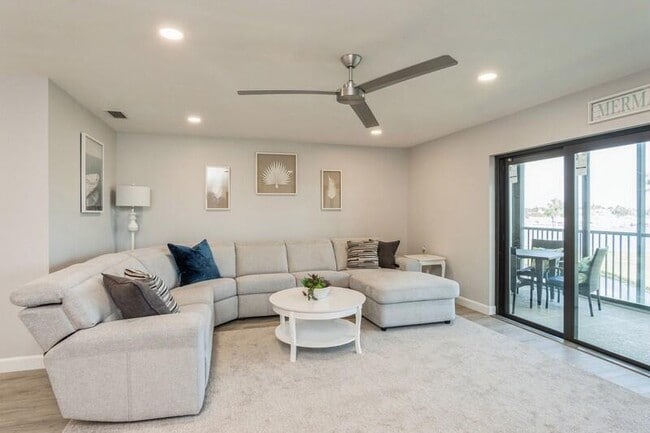 Building Photo - 200 Intracoastal Pl