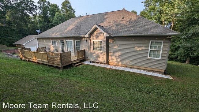 Building Photo - 4 br, 2.5 bath House - 210 Winding Way Ln