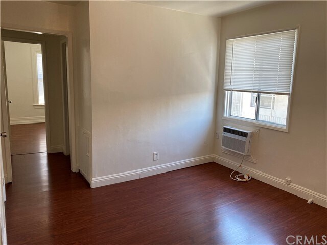 Building Photo - 3449 4th St