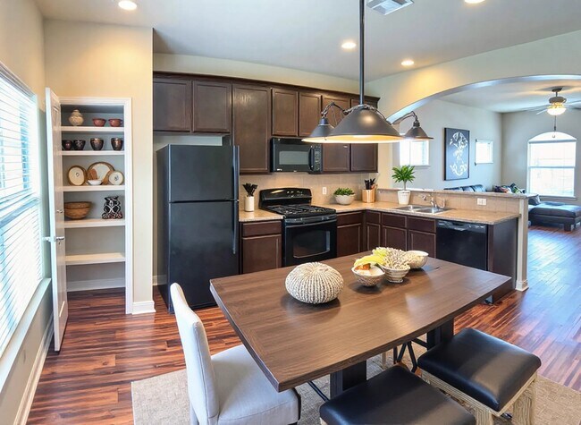 Building Photo - 50 Woodland Hills Dr