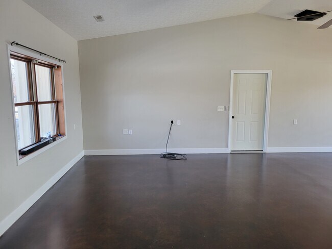 Building Photo - 29567 Peppertown Rd