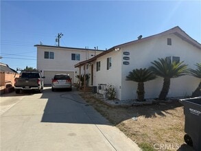 Building Photo - 11844 Hollyview Dr