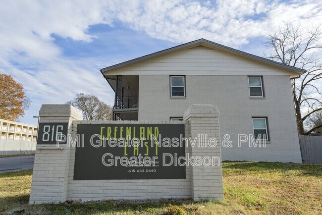 Building Photo - 816 Greenland Dr
