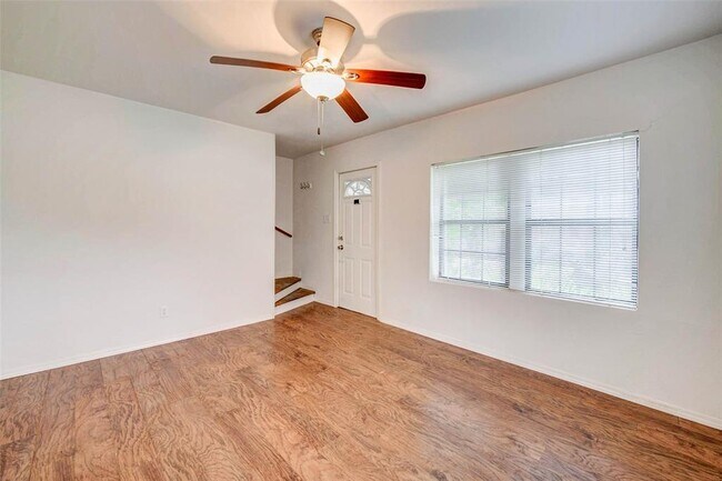 Foto del edificio - 5644 McCormick St