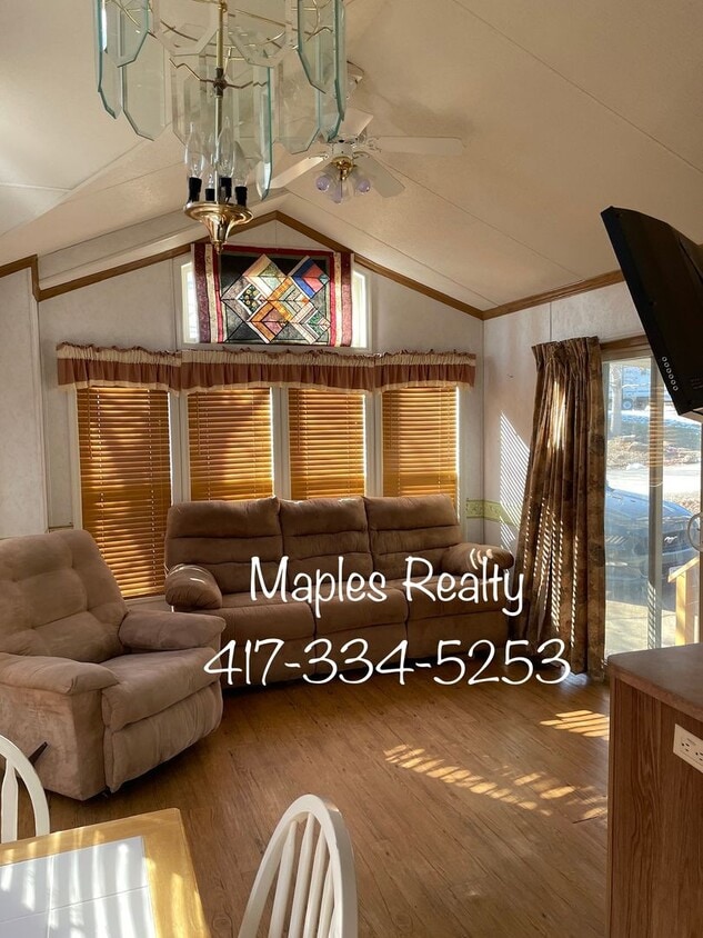 Cute As A Button Tiny Home in Branson, Mo - Cute As A  Button Tiny Home in Branson, Mo