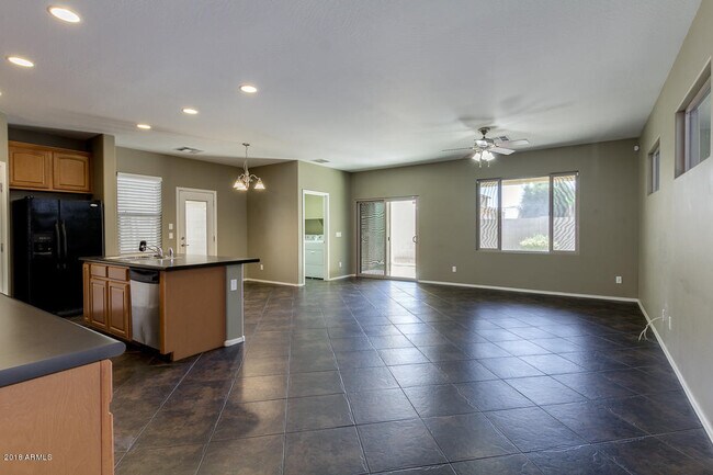 Foto del edificio - 7219 N 73rd Dr