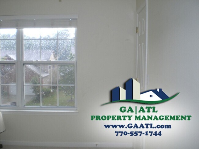 Building Photo - Spacious 4-bedroom house in the BROOKWOOD ...