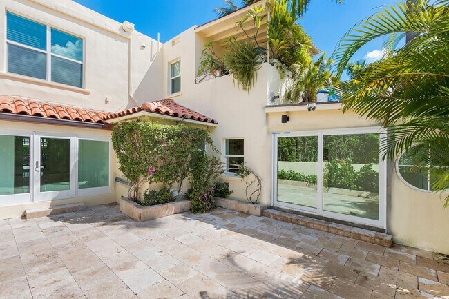 Building Photo - 234 Australian Ave