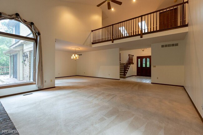 Building Photo - 4 br, 3.5 bath House - 18750 Beck Rd