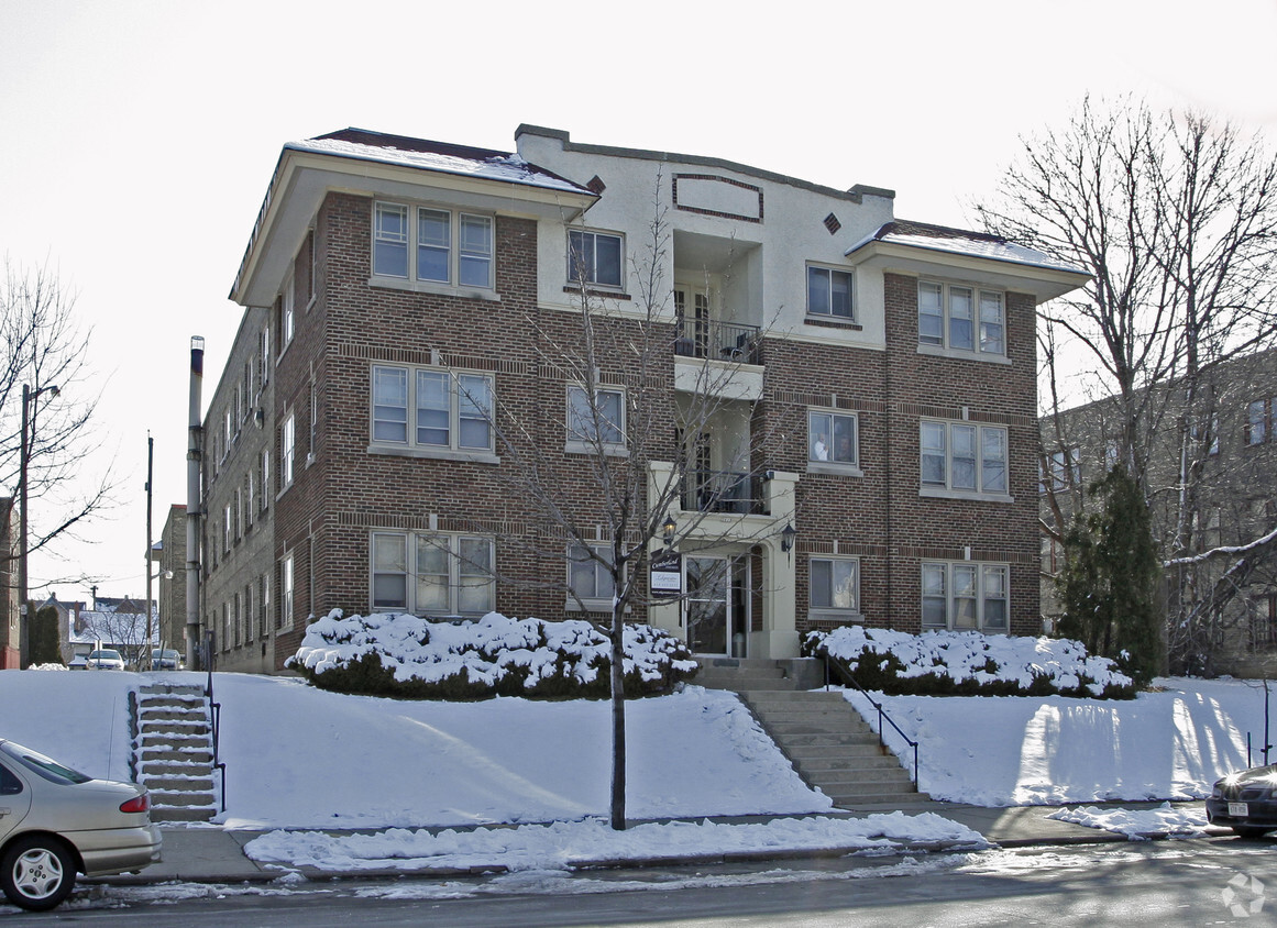 Building Photo - Cumberland Apartments