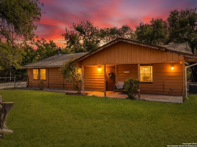 Foto del edificio - 2019 N Park Rd