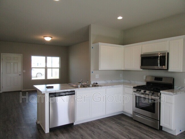 Foto del edificio - 10711 N 101st E Ct