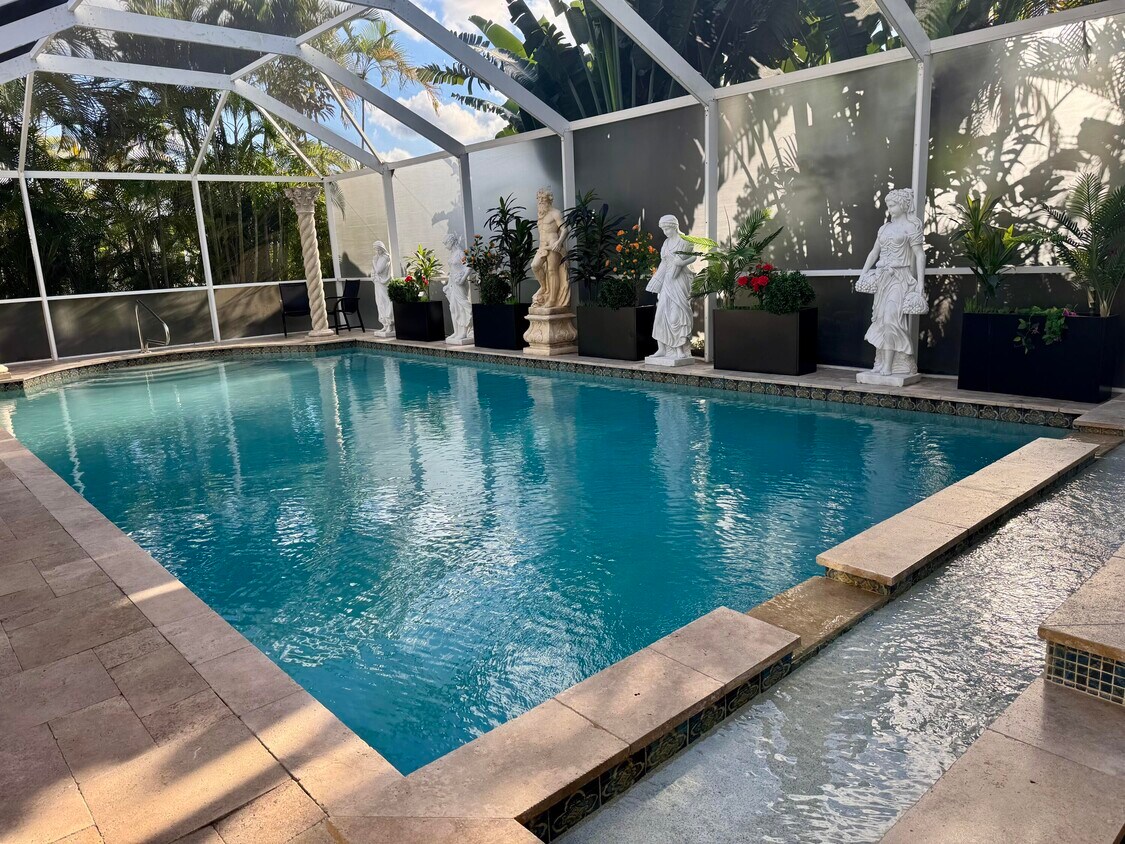 Foto principal - 8561 Lawson Cir