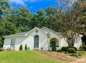 Building Photo - 109 Carries Cove