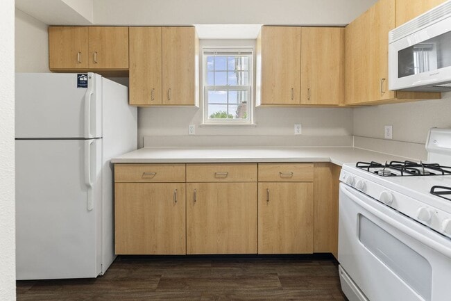 Building Photo - Stoney Pointe Apartment Homes