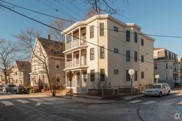 Building Photo - 17 Meacham Rd