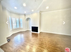 Building Photo - 909 S Gramercy Pl