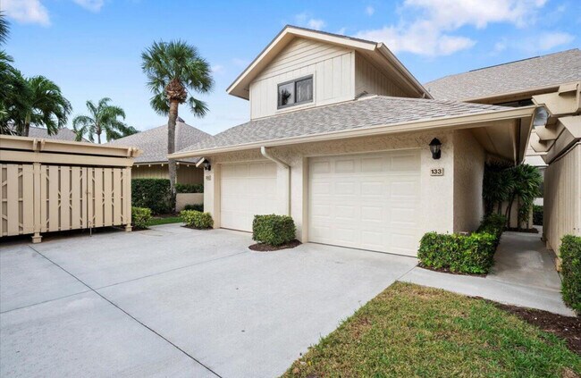 Foto del edificio - 17053 Waterbend Dr