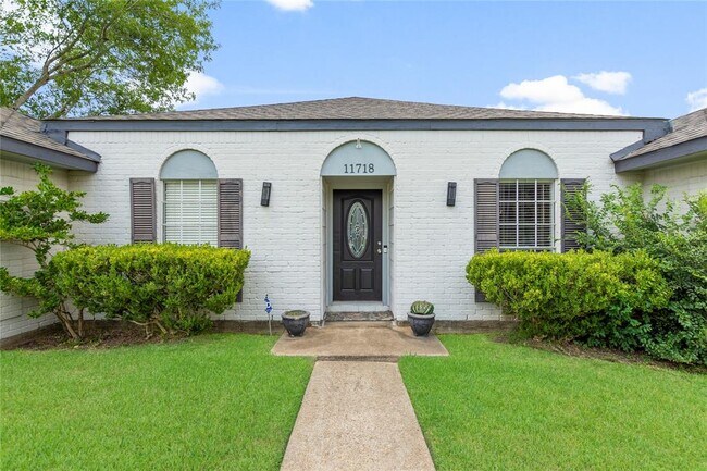 Building Photo - 11718 Scottsdale Dr