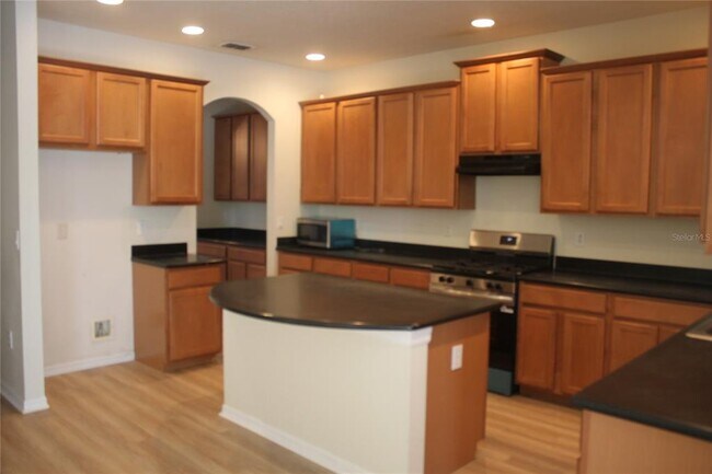 Foto del edificio - 4542 Blue Major Dr