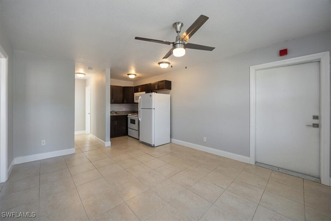 Foto principal - 330 11th St N