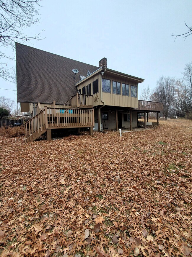 Building Photo - 8350 Lofton Ave N