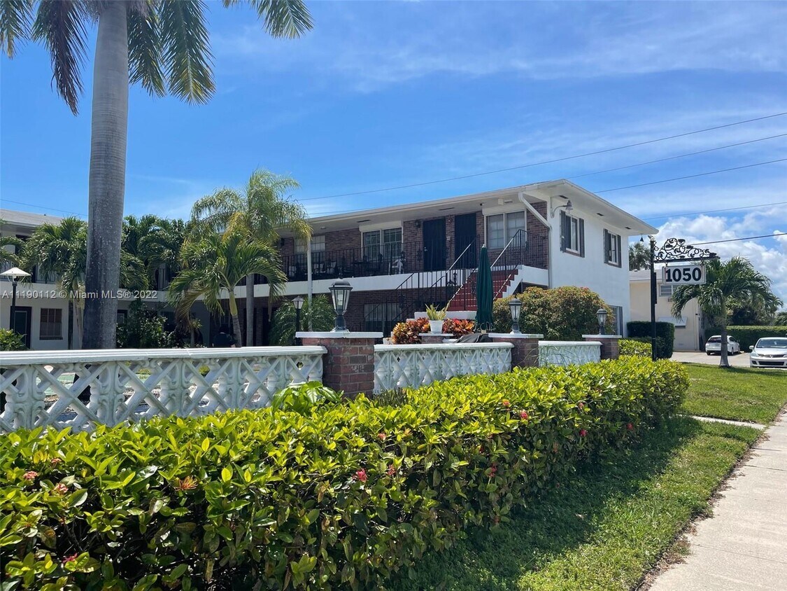 Primary Photo - 1050 Atlantic Shores Blvd