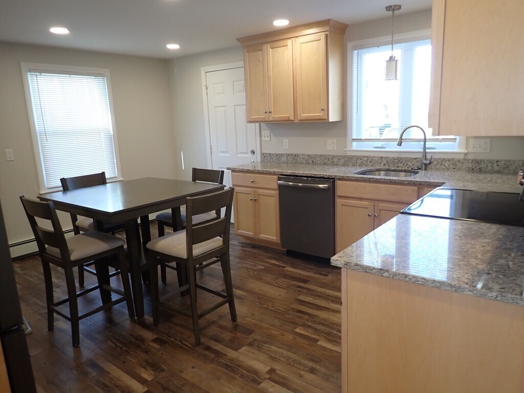 Foto principal - 307 Grove St