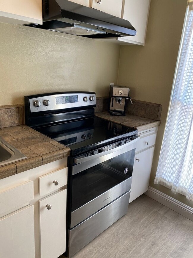 Building Photo - Beautiful 2 Bed, 2.5 Bath Condo in La Mesa