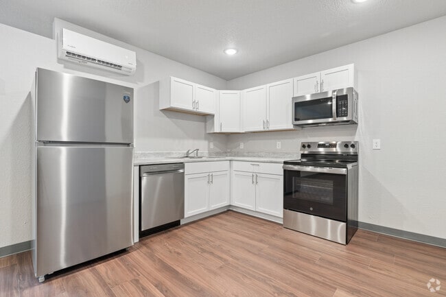 1BR, 1BA - 650SF - Kitchen - Graystone Flats