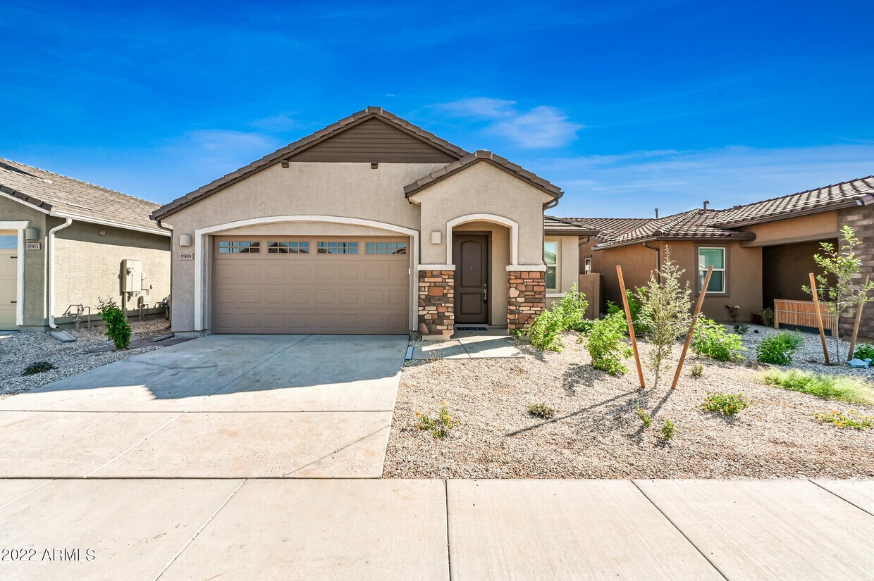 Foto principal - 8909 W Palo Verde Dr