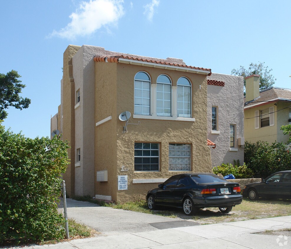 Building Photo - 1459 NW 1st St