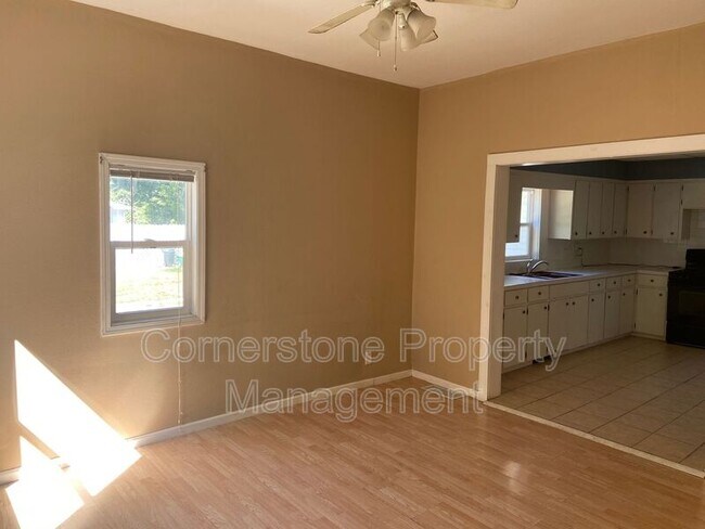 Foto del edificio - 102 SW 5th St