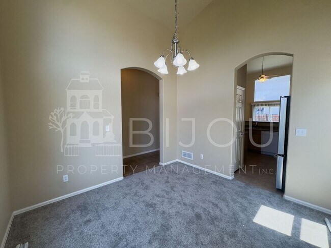 Foto del edificio - 4945 Gami Way