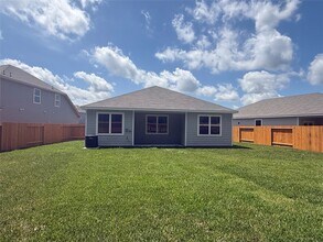 Building Photo - 10362 Red Cardinal Dr