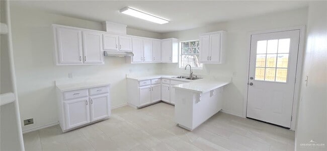 Building Photo - 406 S 28th St