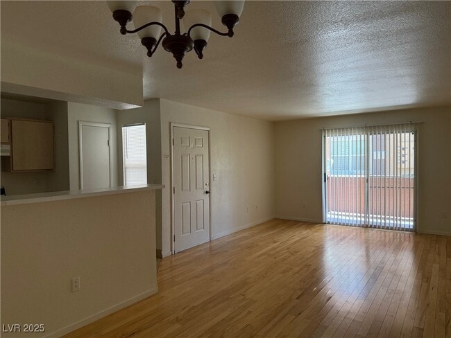 Building Photo - 8101 W Flamingo Rd