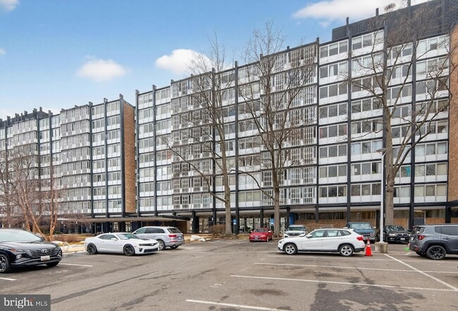 Photo - 1301 Delaware Ave SW Apartment