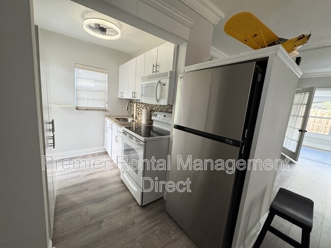 Photo - 406 SW 7th St House