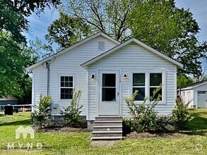 Building Photo - 110 Hamilton Dr