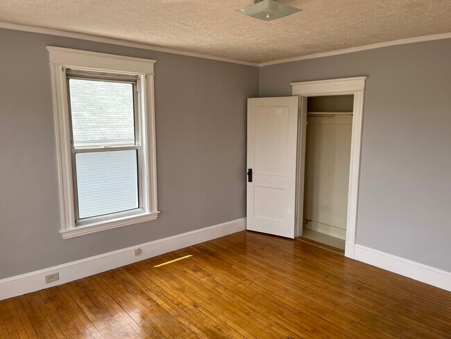 Bedroom - 76 Spring St