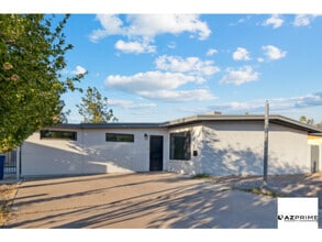 Building Photo - 1612 E Gaylon Dr