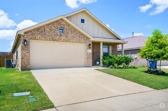 Building Photo - 1657 Bluffview Dr