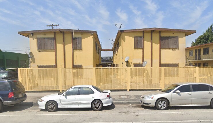 Foto principal - 10201 San Pedro St