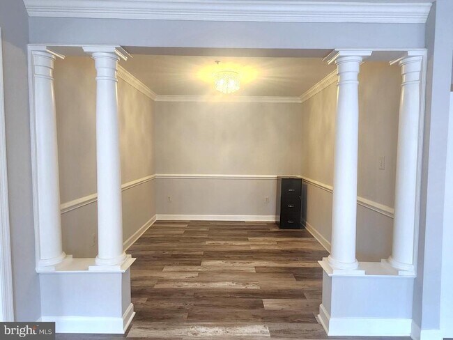 Building Photo - 6832 Hayley Ridge Way